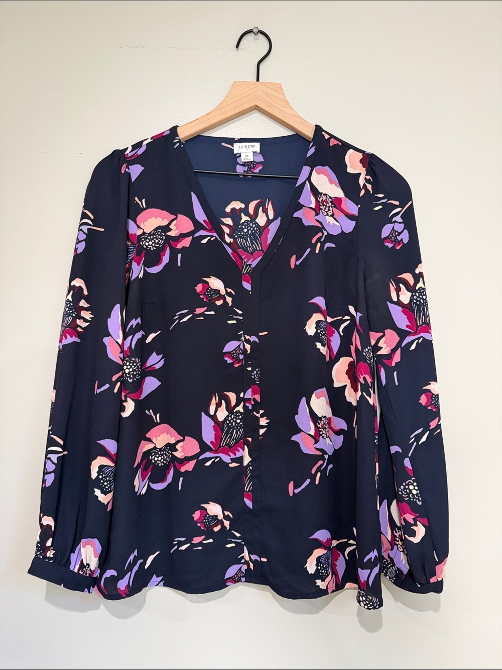 J. Crew Navy Floral V-Neck Button-Front Blouse O